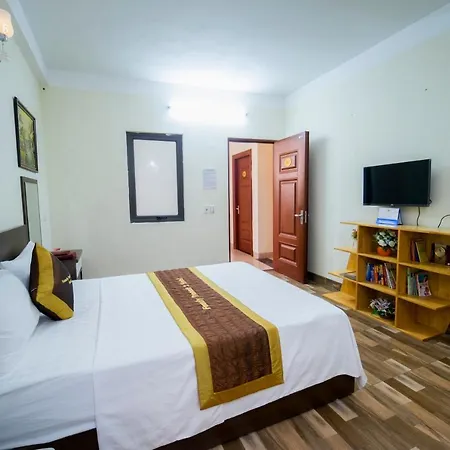 Family Transit 2 Hotel Hanoi Exterior photo