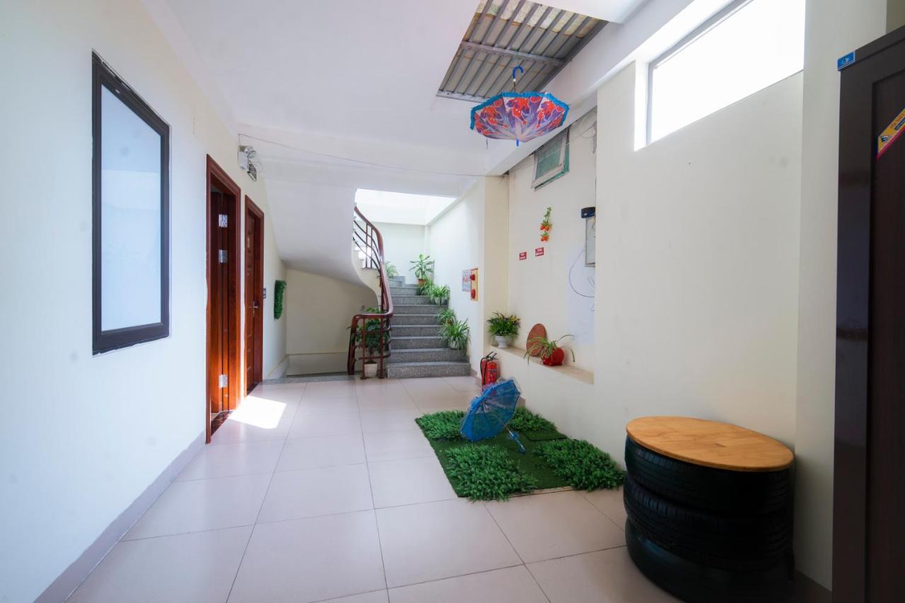 Homestay Family Transit 2 *