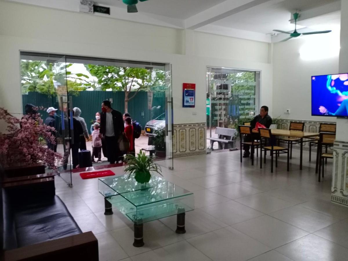Family Transit 2 * Hanoi